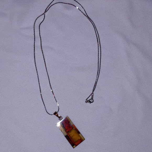 Vintage Baltic Amber Sterling Silver Pendant Neclace - Picture 6 of 6